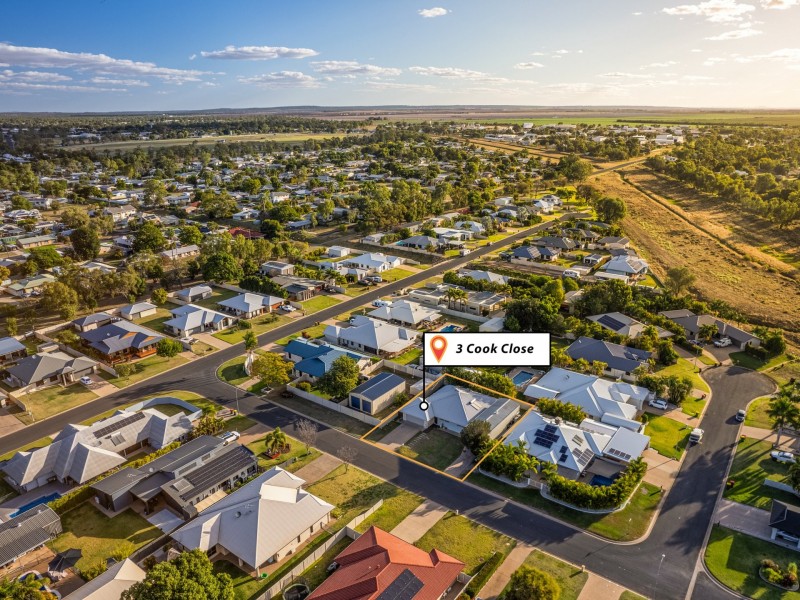 3 Cook Close, Emerald QLD 4720