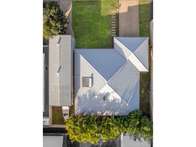 3 Cook Close, Emerald QLD 4720