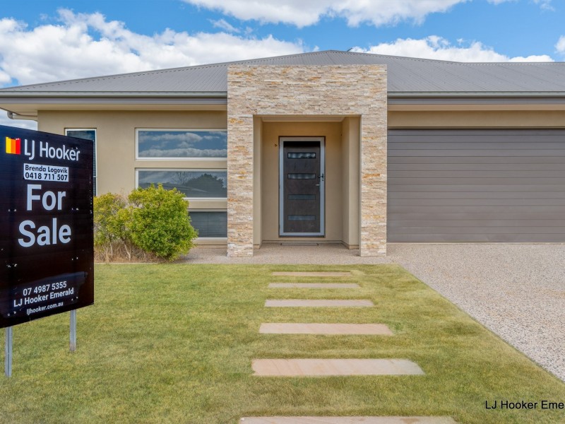 4 Easton Street, Emerald QLD 4720