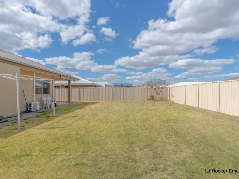 4 Easton Street, Emerald QLD 4720