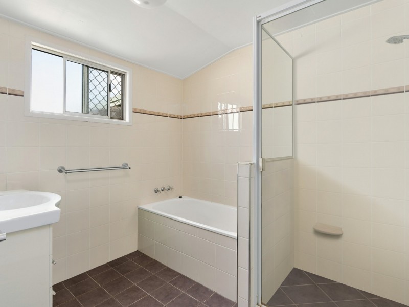 2 Garnet Street, Emerald QLD 4720