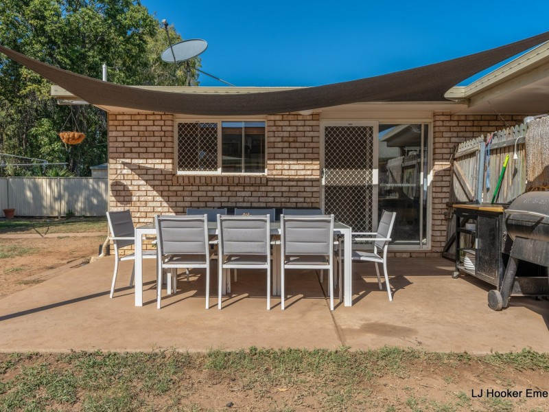 75 Staal Crescent, Emerald QLD 4720