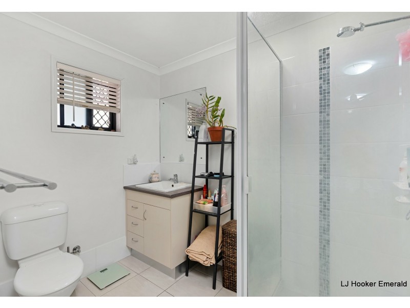 9 Thornton Street, Emerald QLD 4720