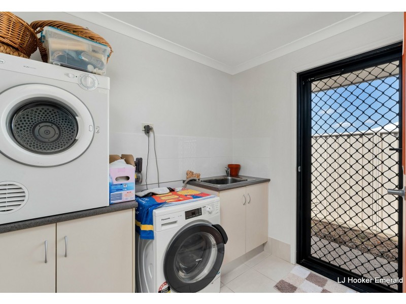 9 Thornton Street, Emerald QLD 4720