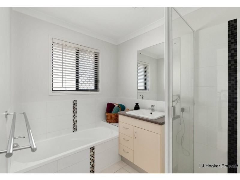 9 Thornton Street, Emerald QLD 4720