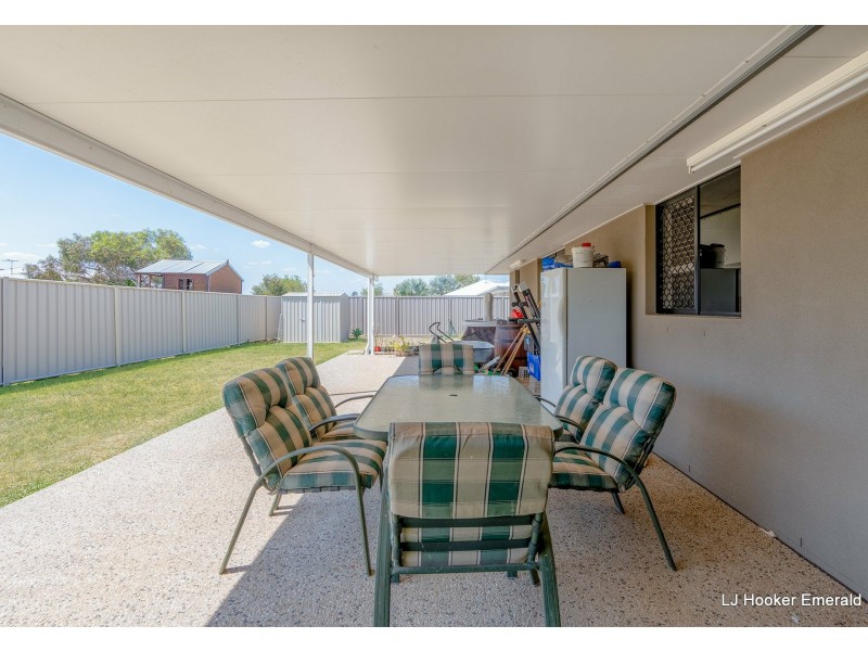 9 Thornton Street, Emerald QLD 4720