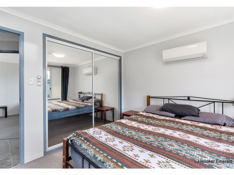 4 Skelton Place, Emerald QLD 4720