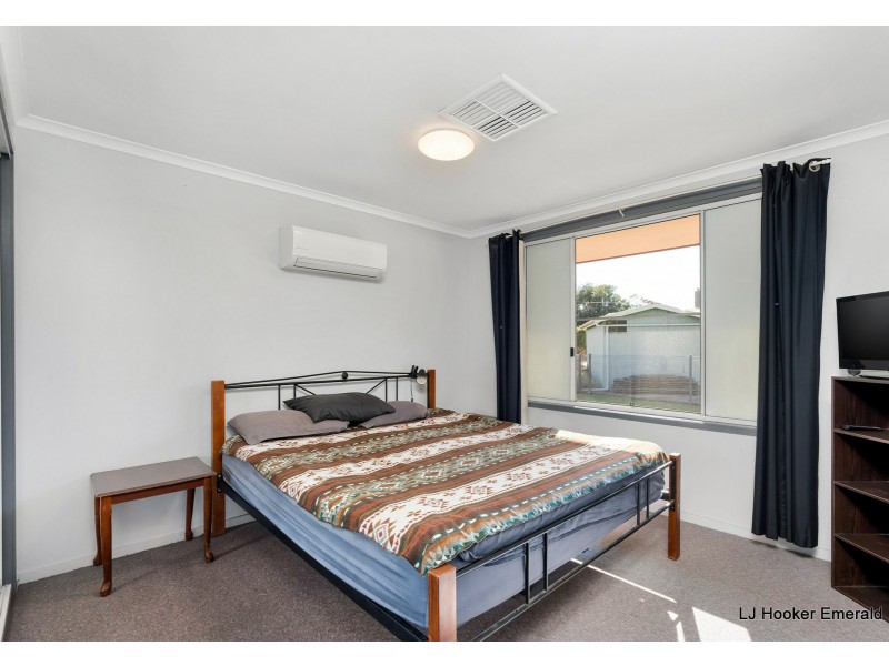 4 Skelton Place, Emerald QLD 4720