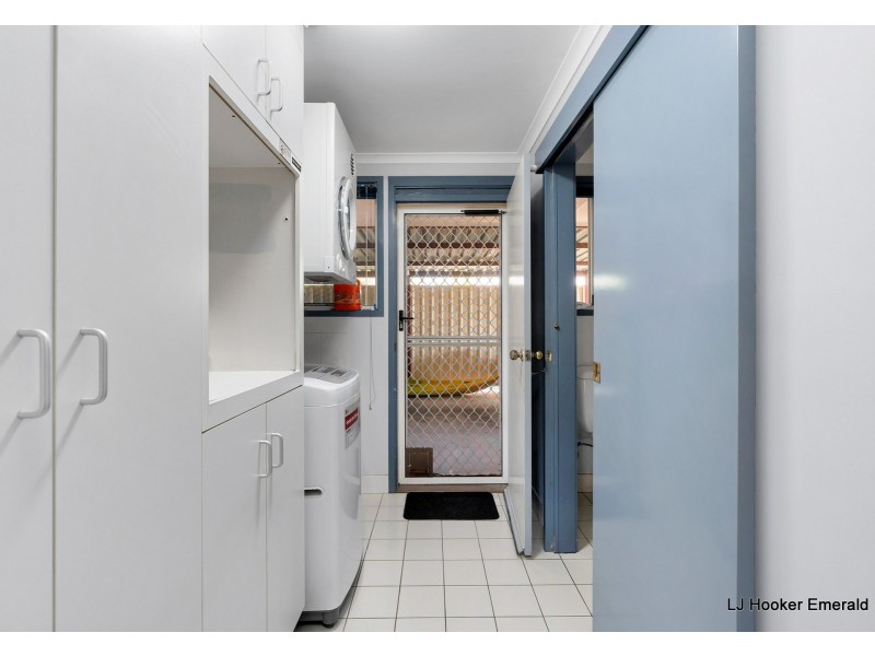 4 Skelton Place, Emerald QLD 4720