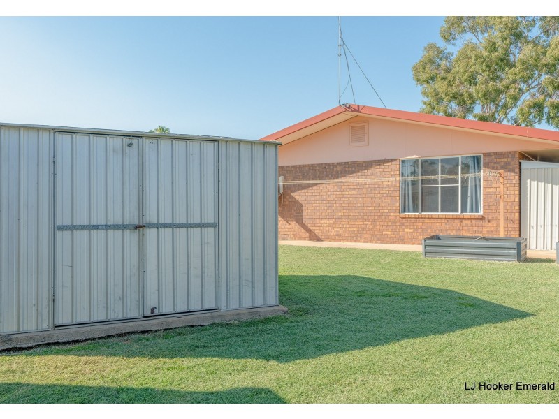 4 Skelton Place, Emerald QLD 4720