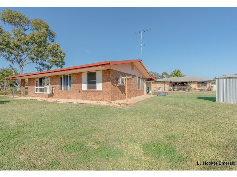 4 Skelton Place, Emerald QLD 4720