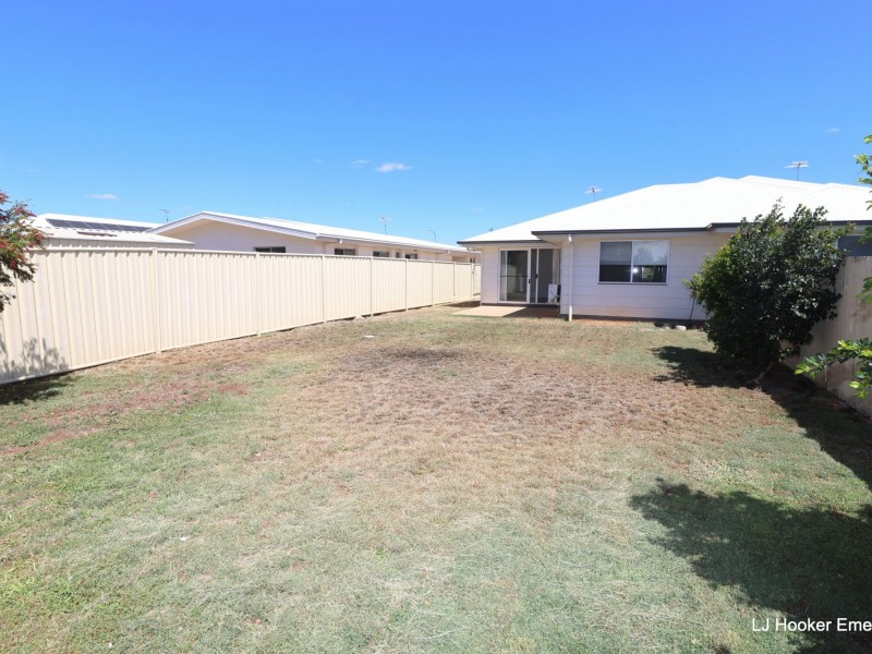 2/4 Eagle Street, Emerald QLD 4720