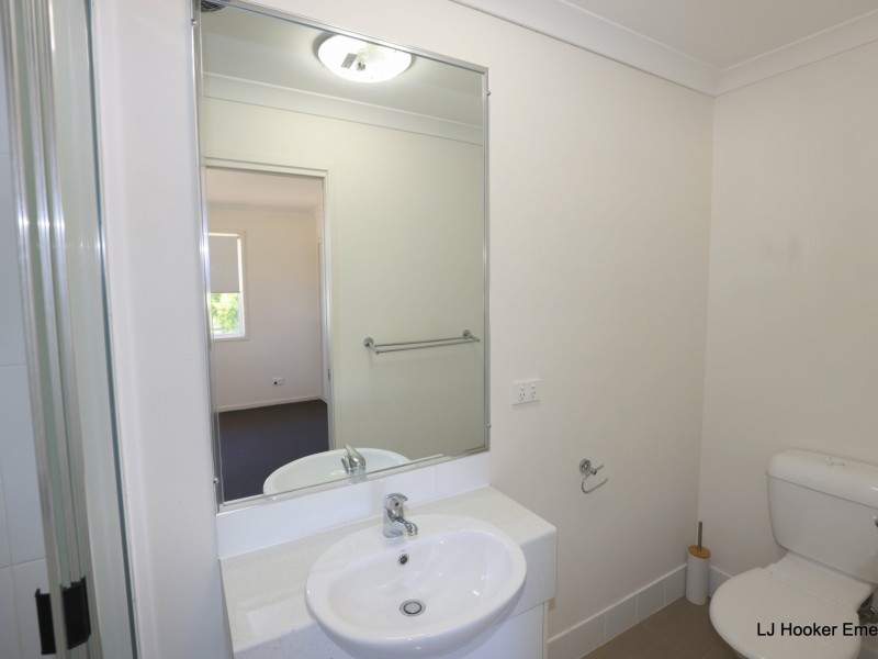 2/4 Eagle Street, Emerald QLD 4720