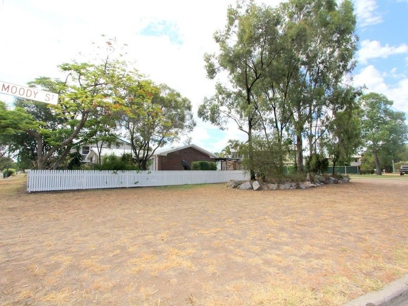 45 Park Avenue, Emerald QLD 4720