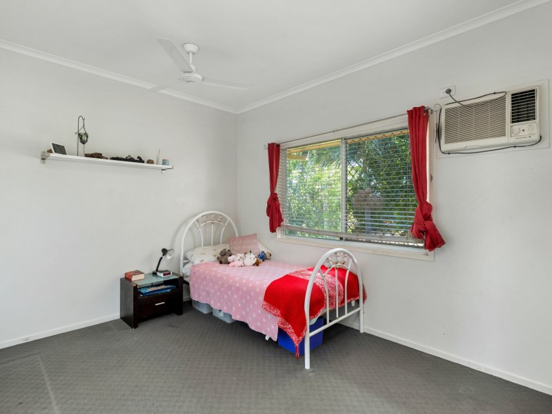32 Colleen Ave, Emerald QLD 4720