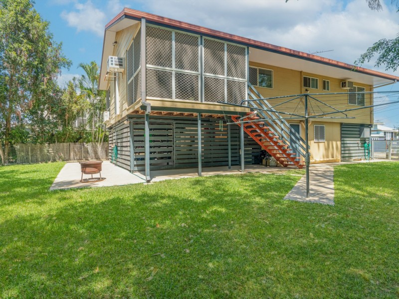 32 Colleen Ave, Emerald QLD 4720