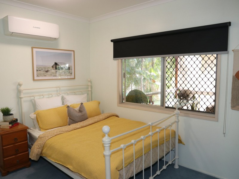 10 Pryor Place, Emerald QLD 4720