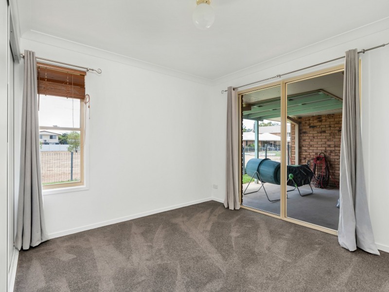 14 Jacqueline Drive, Emerald QLD 4720