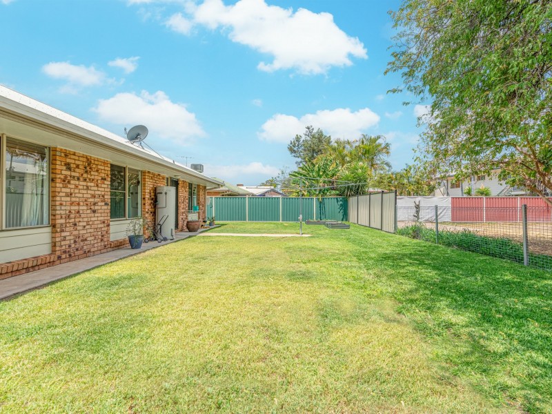 14 Jacqueline Drive, Emerald QLD 4720
