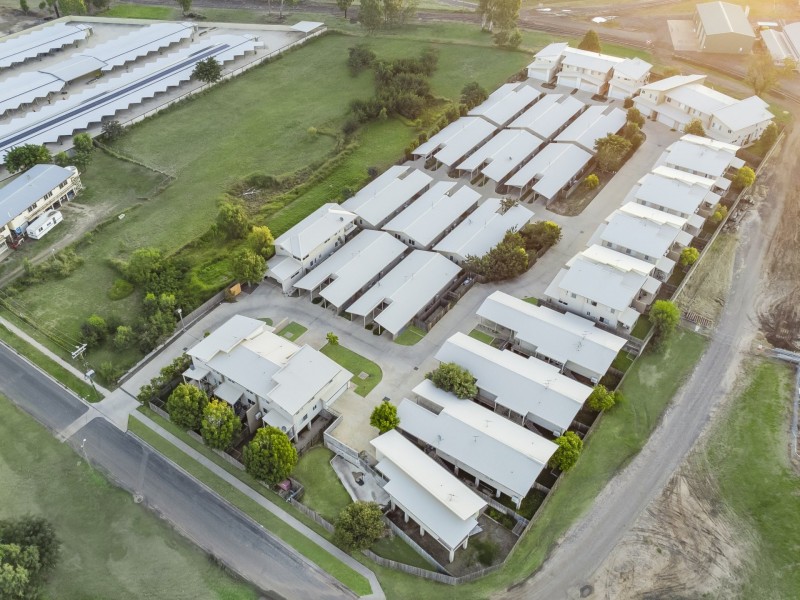 Unit 4/6 Sullivan Street, Emerald QLD 4720