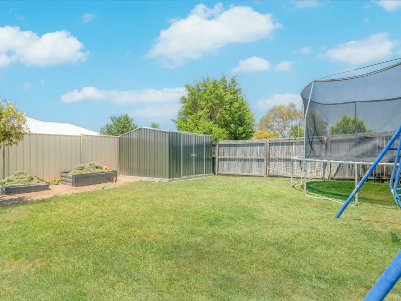 1/4 Eagle Street, Emerald QLD 4720