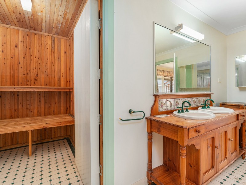 19 Country Lane, Emerald QLD 4720