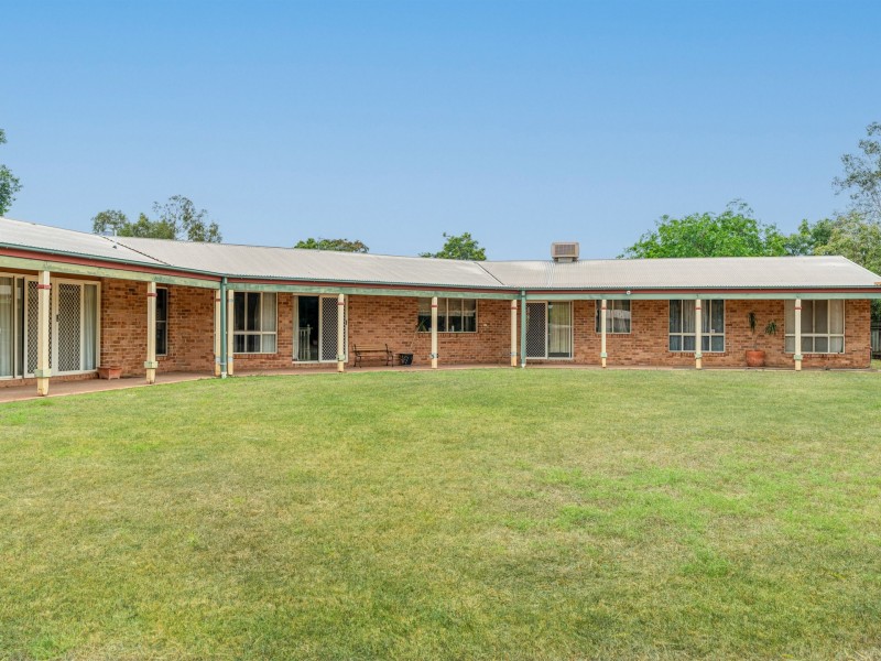 19 Country Lane, Emerald QLD 4720