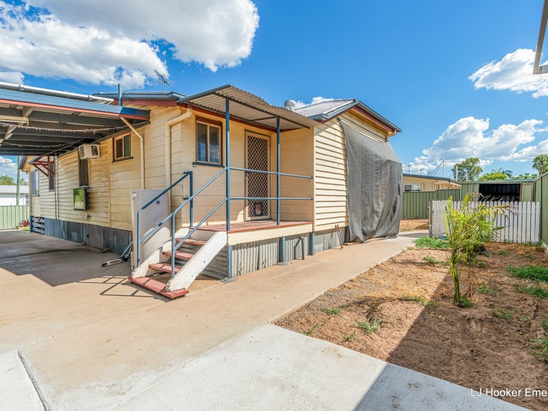 18 White Street, Emerald QLD 4720
