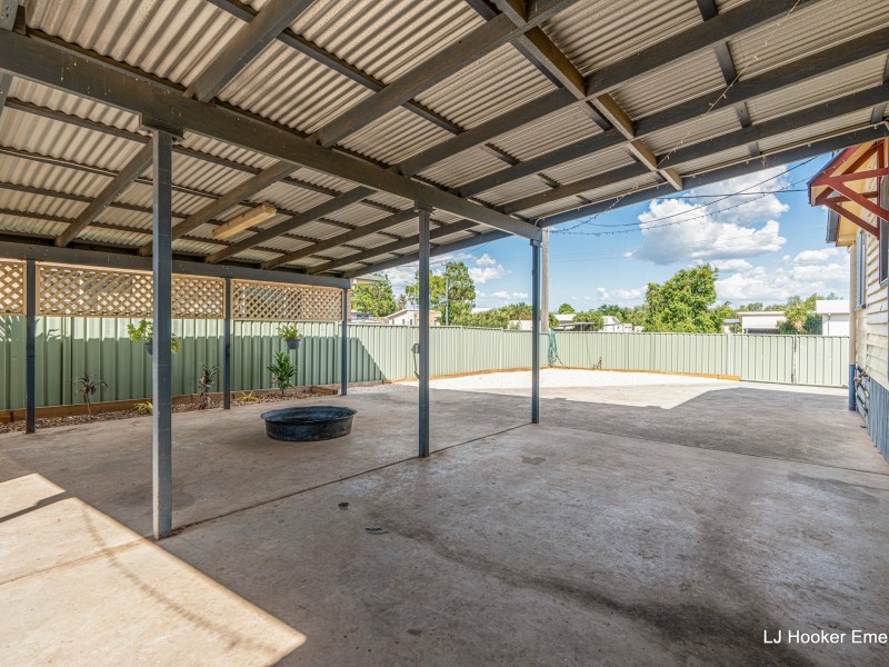 18 White Street, Emerald QLD 4720