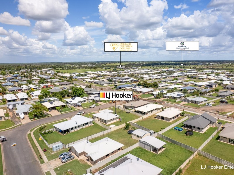 67 Mayfair, Emerald QLD 4720