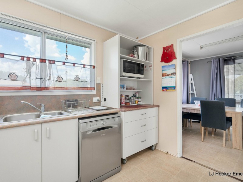 26 Lorraway Street, Emerald QLD 4720