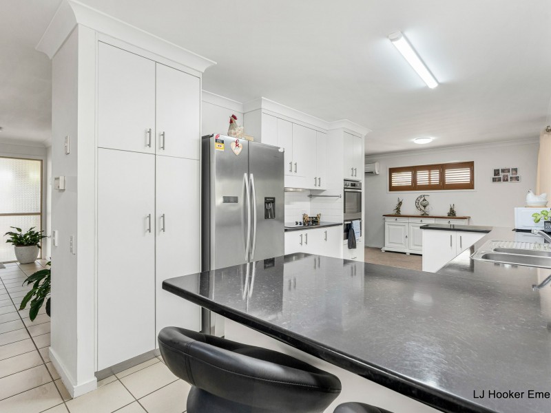 2B Sharyln Court, Emerald QLD 4720