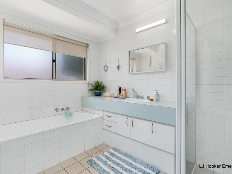 2B Sharyln Court, Emerald QLD 4720