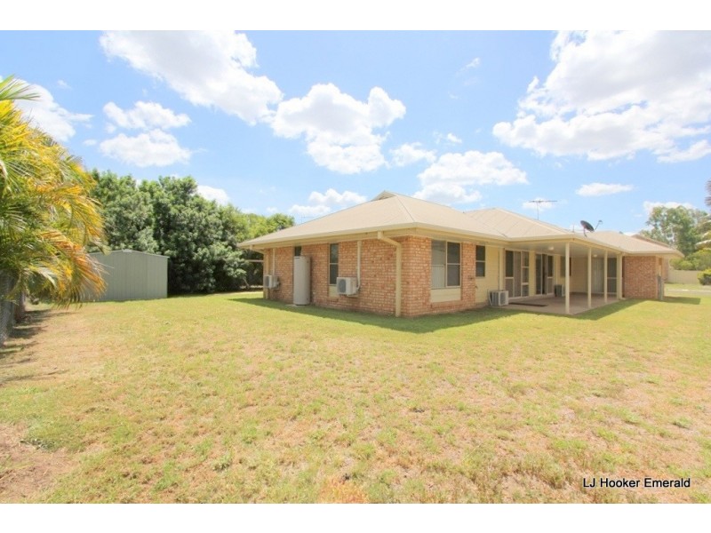 10 Spring Grove, Emerald QLD 4720