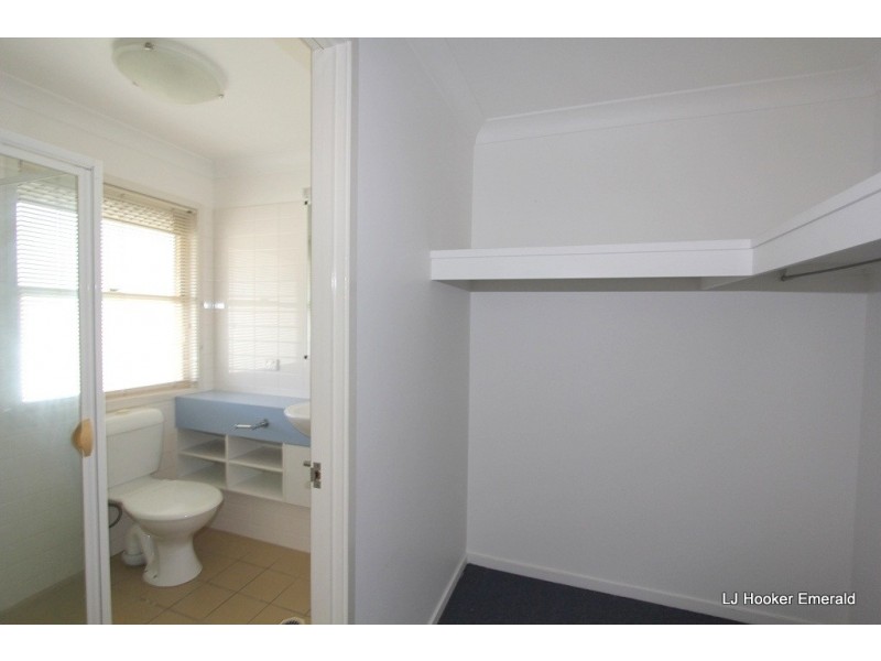 10 Spring Grove, Emerald QLD 4720