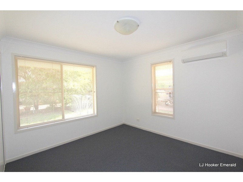 10 Spring Grove, Emerald QLD 4720
