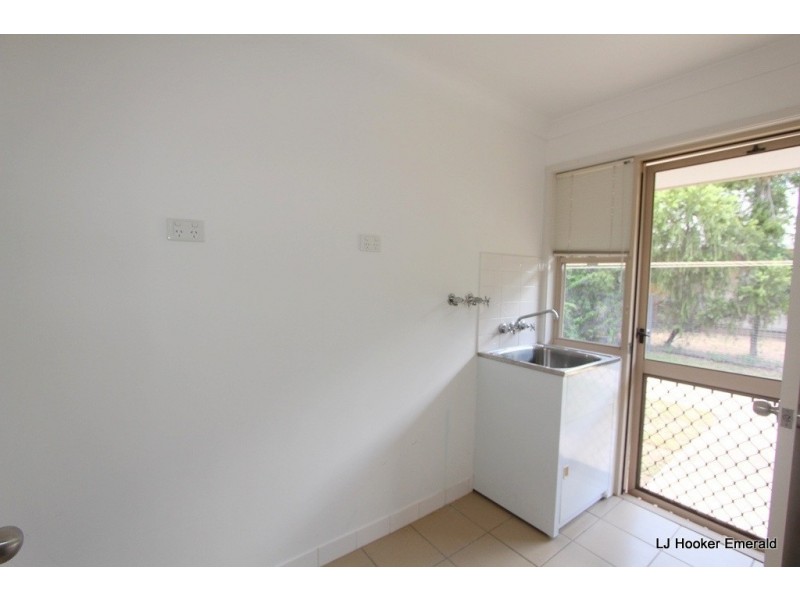 10 Spring Grove, Emerald QLD 4720