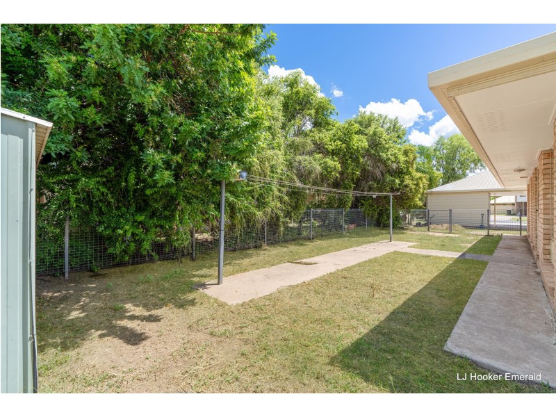 10 Spring Grove, Emerald QLD 4720