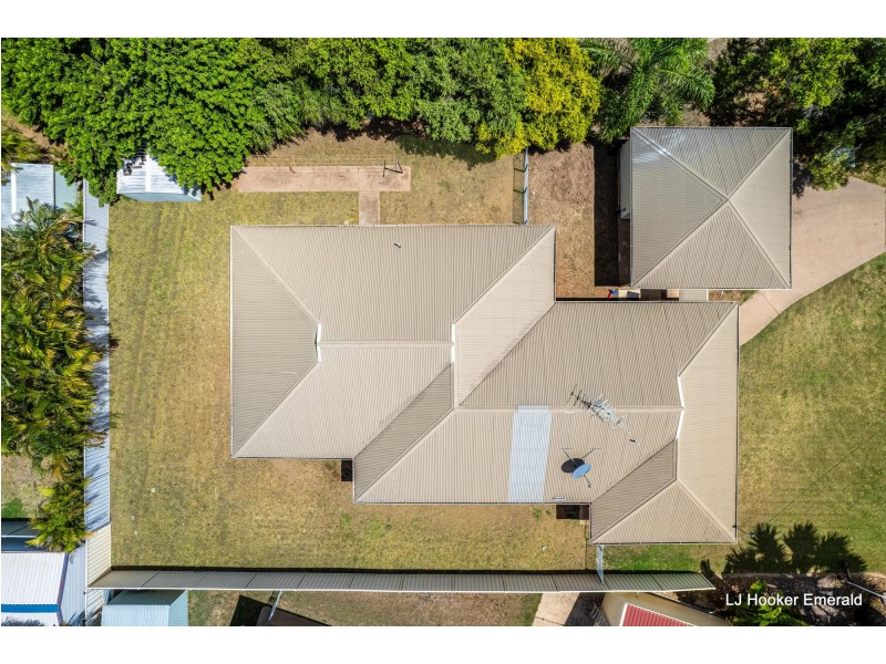 10 Spring Grove, Emerald QLD 4720