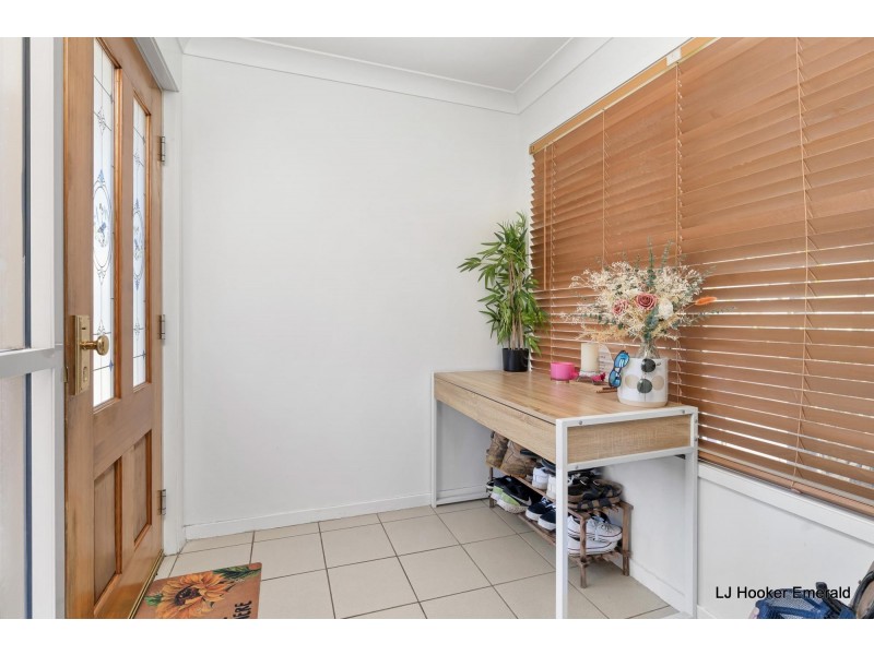 5 Chalmers Crescent, Emerald QLD 4720