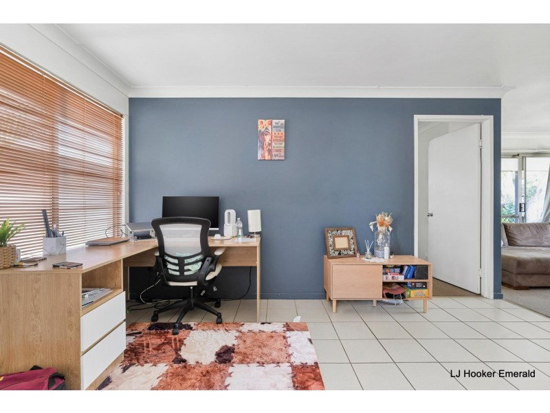5 Chalmers Crescent, Emerald QLD 4720