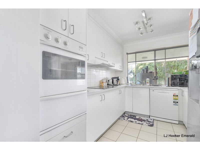 5 Chalmers Crescent, Emerald QLD 4720
