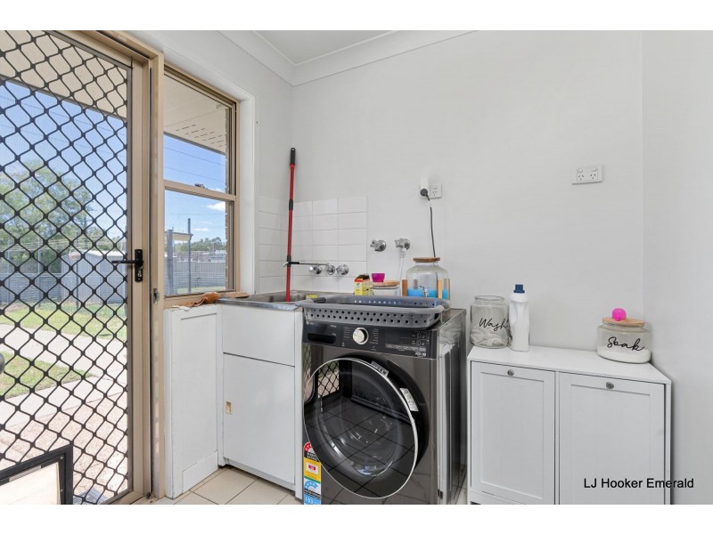 5 Chalmers Crescent, Emerald QLD 4720