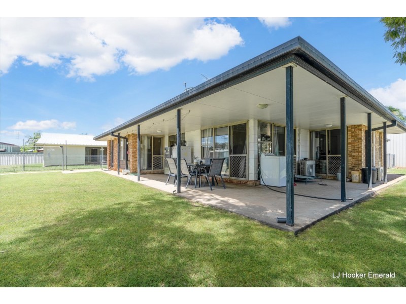 5 Chalmers Crescent, Emerald QLD 4720