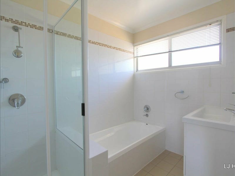 86 Burn Street, Capella QLD 4723