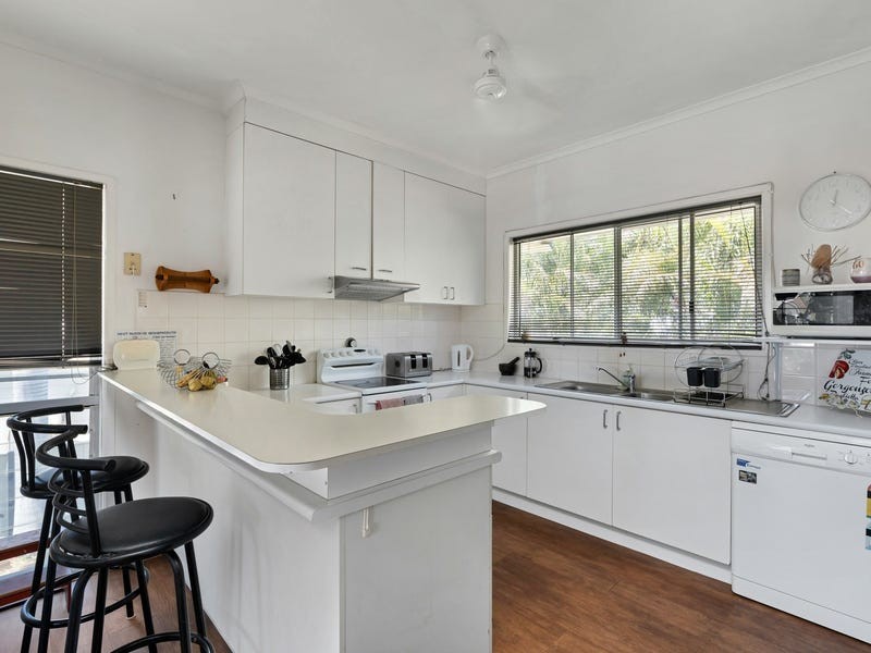 60 Campbell Street, Emerald QLD 4720