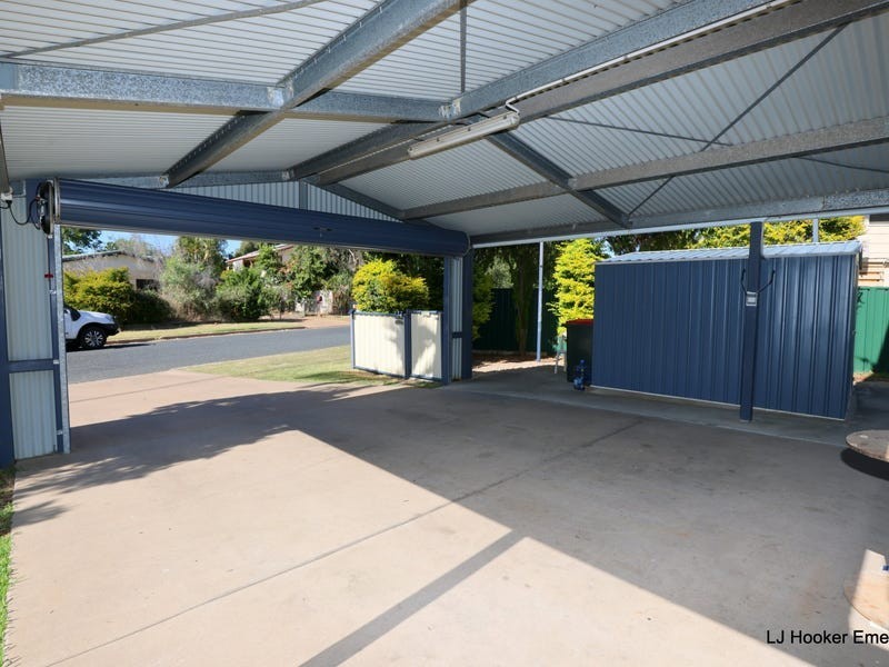 15 Roseanne Road, Emerald QLD 4720