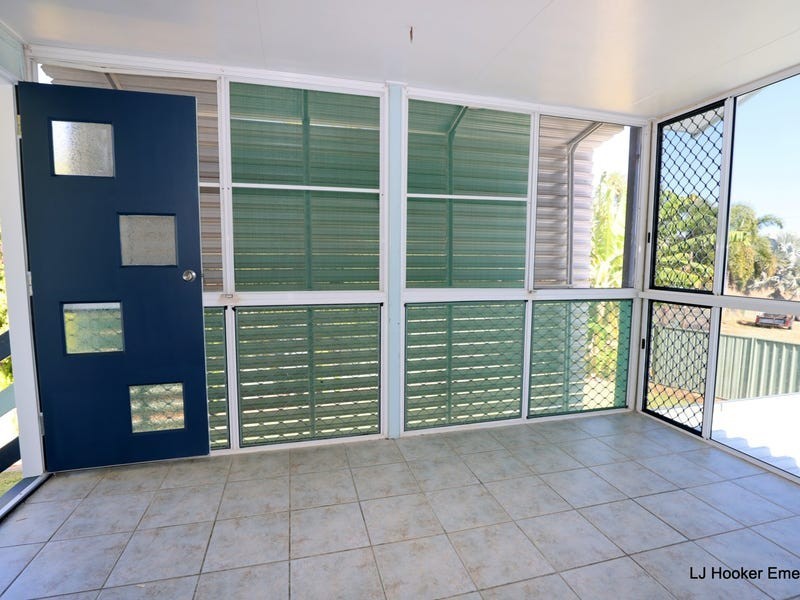 15 Roseanne Road, Emerald QLD 4720