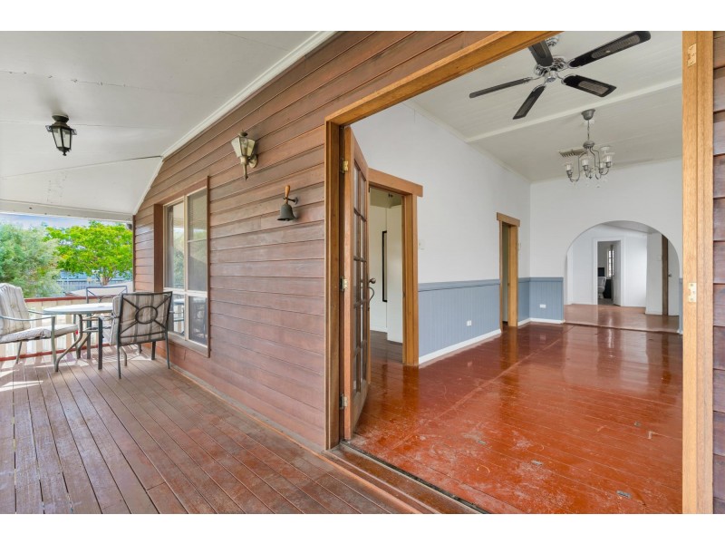 37 Theresa Street, Emerald QLD 4720