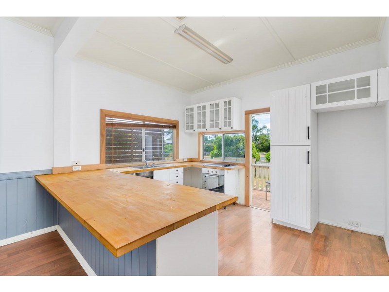 37 Theresa Street, Emerald QLD 4720